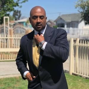 Meet your Posher, Lawrence